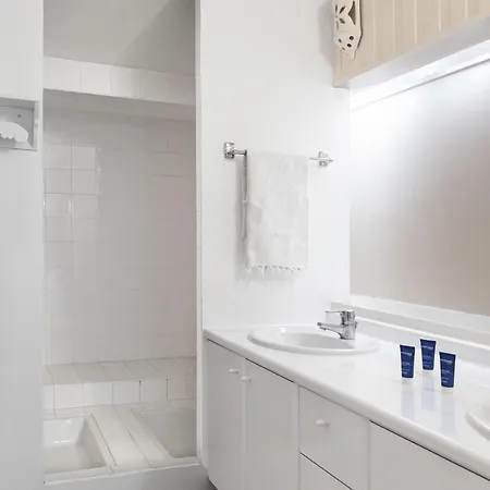 בית נופש Maison Alta Mar - 7 & Jacuzzi קוליור